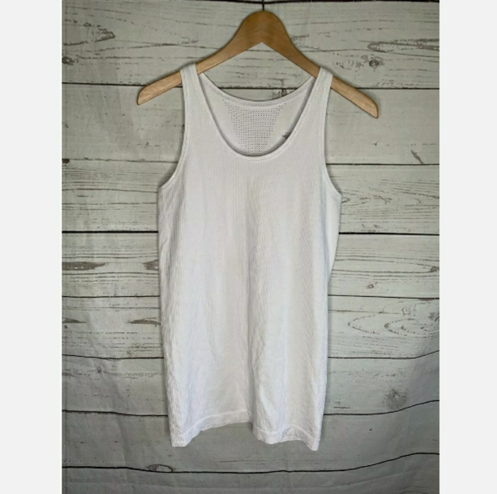 Athleta Tank Top Women’s White Ribbed Stretch Sz L